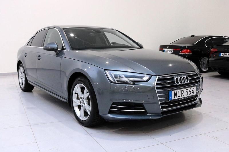 Grå Begagnad 2015 Audi A4 Proline Sedan | 209 900 kr (Marknadspris) - Bild 1/4