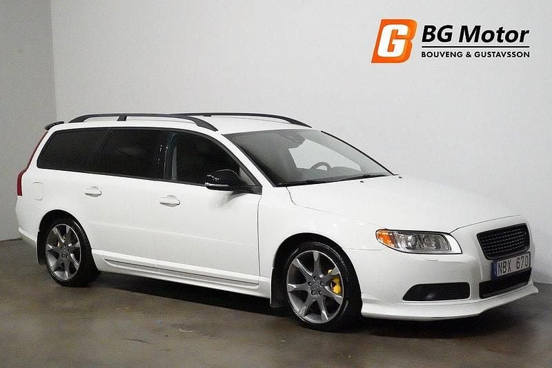 Vit Begagnad 2012 Volvo V70 Momentum Kombi | 139 900 kr (Dyr) - Bild 1/4