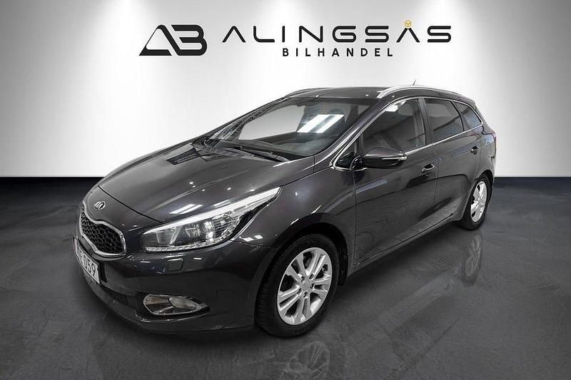 Grå Begagnad 2014 Kia Ceed Sportswagon Comfort Kombi | 64 900 kr (Marknadspris) - Bild 1/4