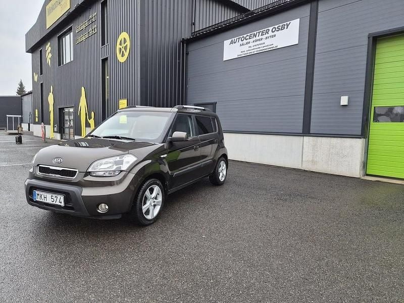 Brun Begagnad 2010 Kia Soul SUV | 39 900 kr (Bra pris) - Bild 1/4