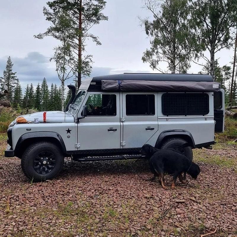 Begagnad Land Rover Defender 122 HK (89 kW) 2011 Silver SUV