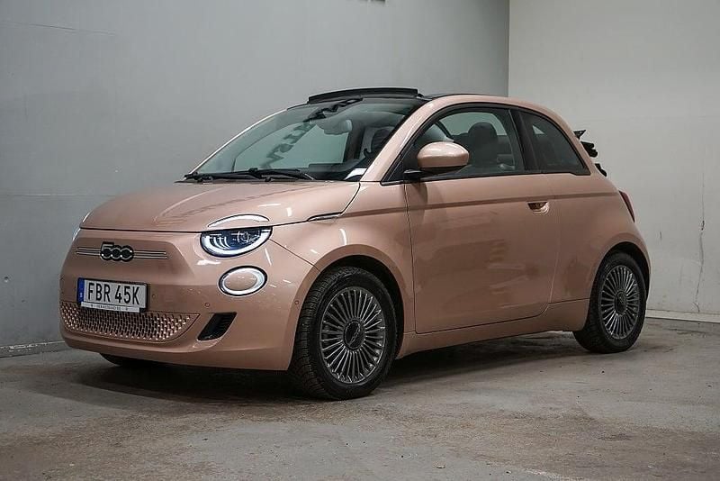Begagnad Fiat 500e 86 kW (118 HK) 2021 Gul Cab