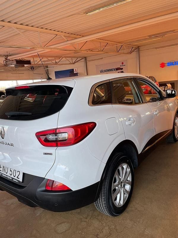 Begagnad Renault Kadjar LIMITED 131 HK (96 kW) 2017 Vit SUV