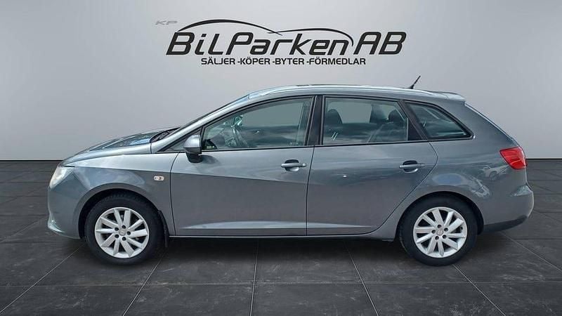 Grå Begagnad 2013 Seat Ibiza Style | 38 900 kr (Marknadspris) - Bild 1/4