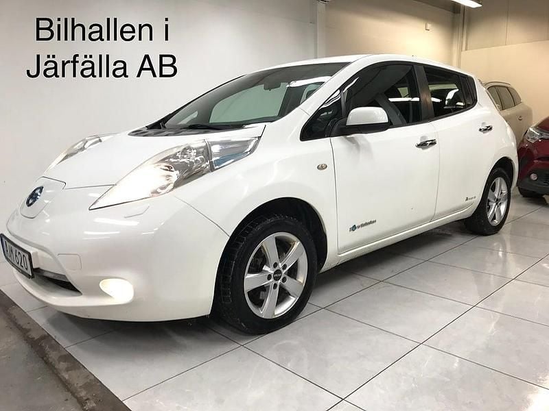 Vit Begagnad 2015 Nissan Leaf S Halvkombi | 59 900 kr (Marknadspris) - Bild 1/4