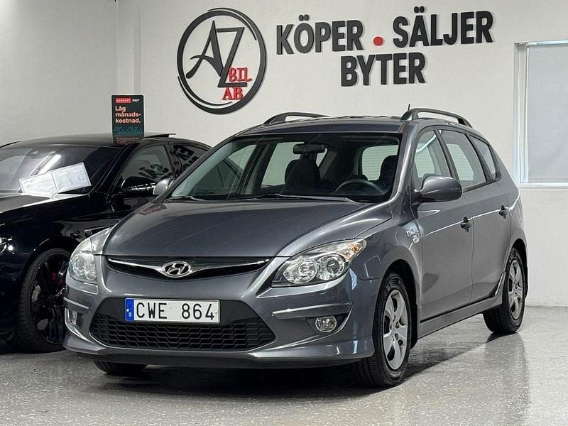 Grå Begagnad 2010 Hyundai i30 Select Kombi | 52 900 kr (Marknadspris) - Bild 1/4