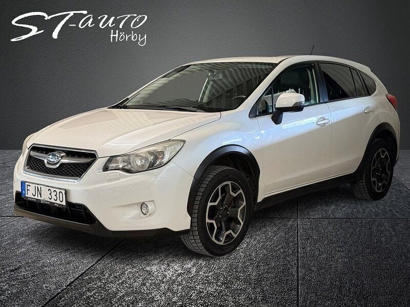 Vit (vit metallic) Begagnad 2012 Subaru XV SUV | 99 900 kr (Marknadspris) - Bild 1/4