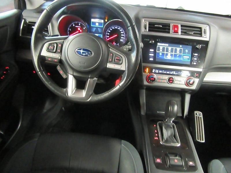 Begagnad Subaru Outback 150 HK (110 kW) 2015 Ljusbrun Kombi