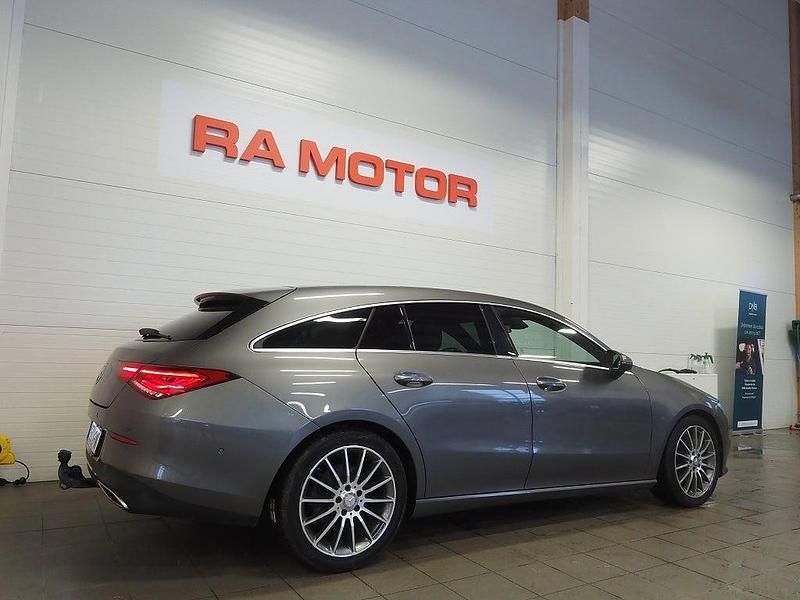 Begagnad Mercedes CLA200 Shooting Brake 163 HK (119 kW) 2019 Grå Kombi