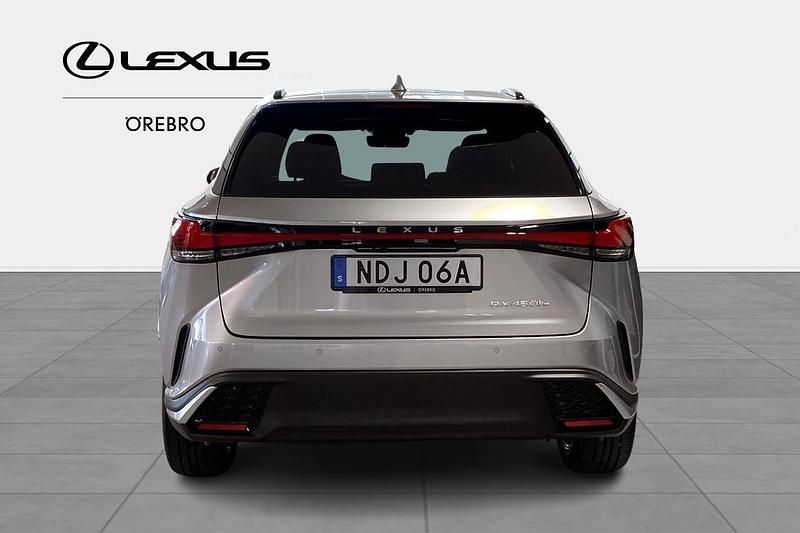 Begagnad Lexus RX450h+ 2024 Silver