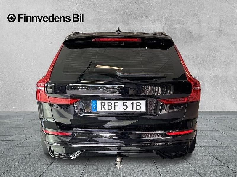 Begagnad Volvo XC60 Plus 355 HK (261 kW) 2025 Svart SUV