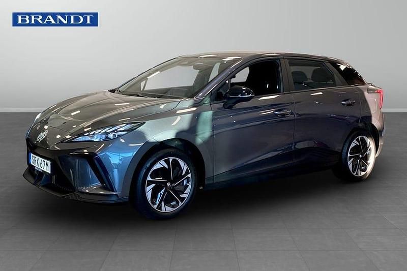 Grå Begagnad 2023 MG MG4 EV Halvkombi | 224 900 kr (Marknadspris) - Bild 1/3