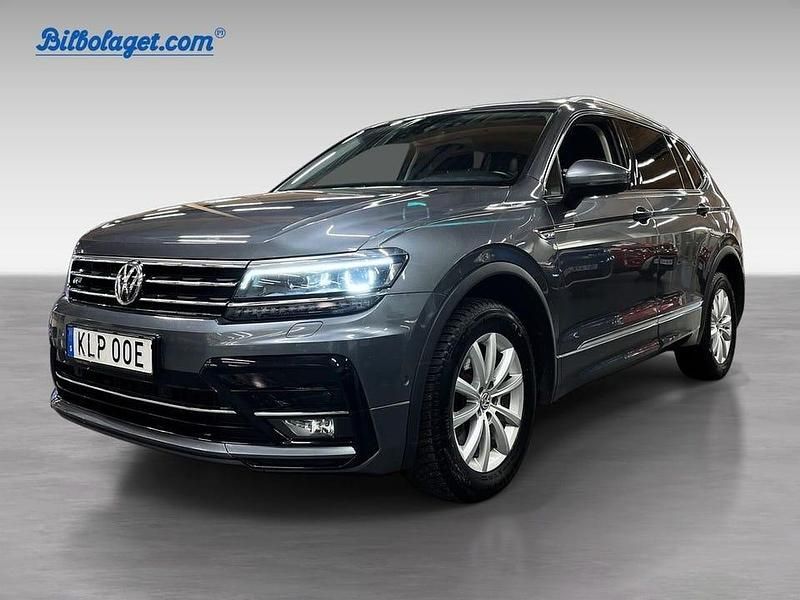 Grå Begagnad 2019 VW Tiguan Allspace SUV | 284 900 kr (Lite dyr) - Bild 1/4