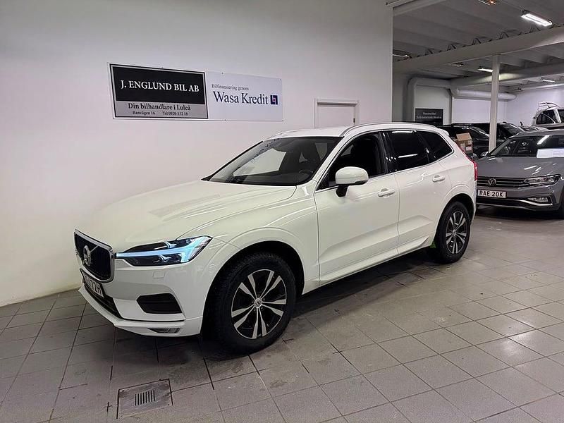 Vit Begagnad 2021 Volvo XC60 Momentum SUV | 299 900 kr (Bra pris) - Bild 1/4