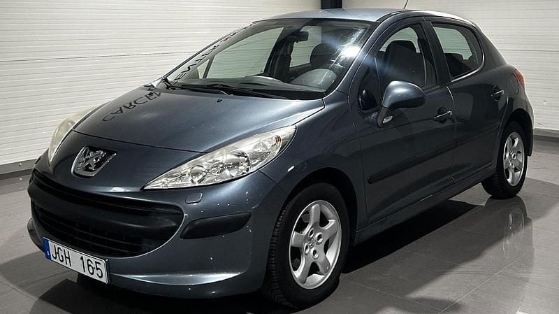 Mörkgrå Begagnad 2006 Peugeot 207 Halvkombi | 24 900 kr (Marknadspris) - Bild 1/4