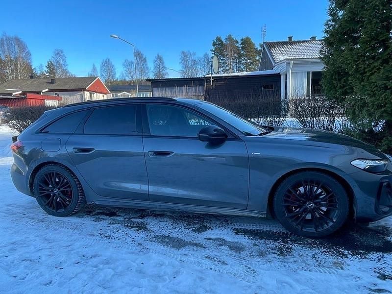 Begagnad 2025 Audi A5 Kombi | 559 000 kr (Marknadspris) - Bild 1/4