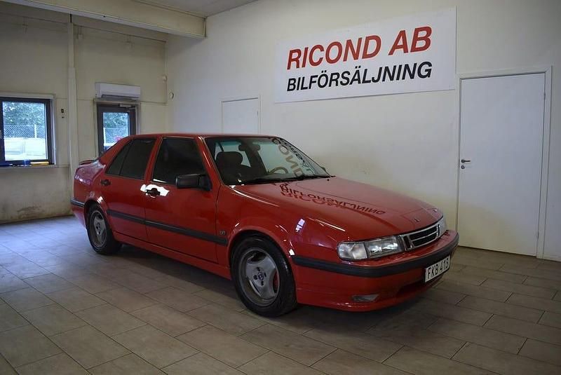 Röd Begagnad 1998 Saab 9000 Aero Sedan | 79 900 kr - Bild 1/4