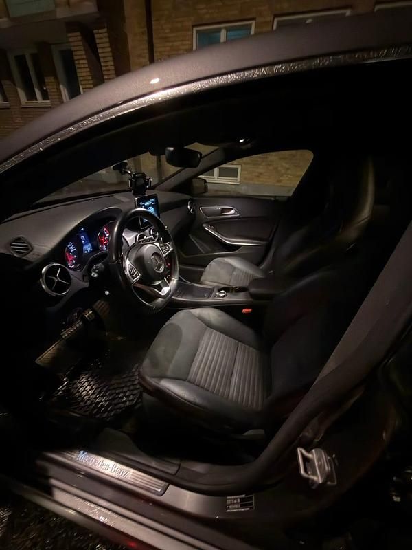 Begagnad Mercedes CLA180 122 HK (89 kW) 2015 Sedan