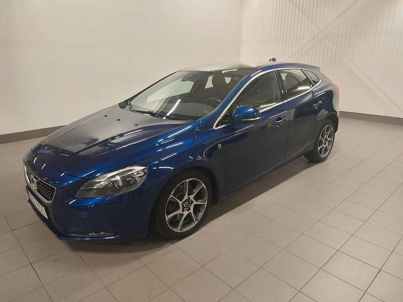 Begagnad Volvo V40 Ocean Race 120 HK (88 kW) 2015 Blå Kombi