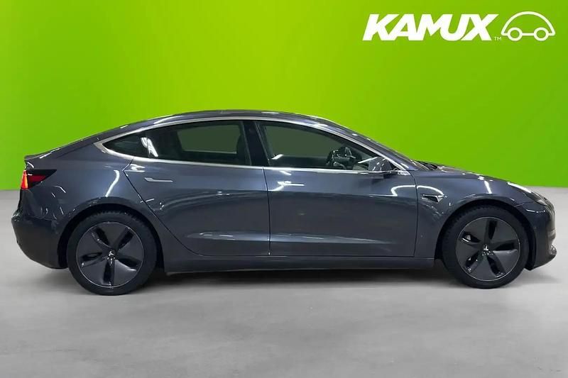 Begagnad Tesla Model 3 Long Range AWD 366 kW (498 HK) 2019 Silver/grå Sedan