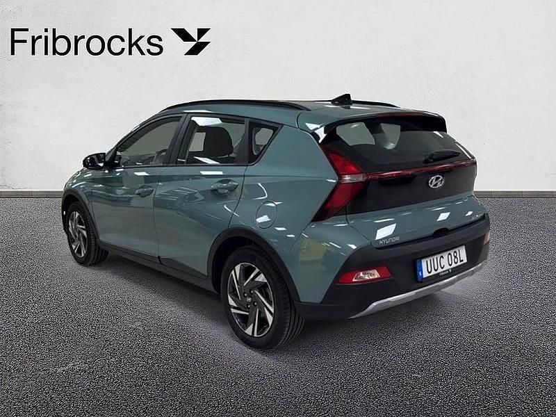 Begagnad Hyundai Bayon Essential 84 HK (61 kW) 2023 Mangrove green  pearl SUV