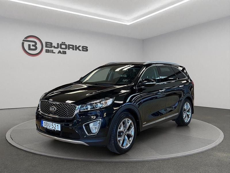Svart Begagnad 2016 Kia Sorento 2 SUV | 248 500 kr (Bra pris) - Bild 1/4