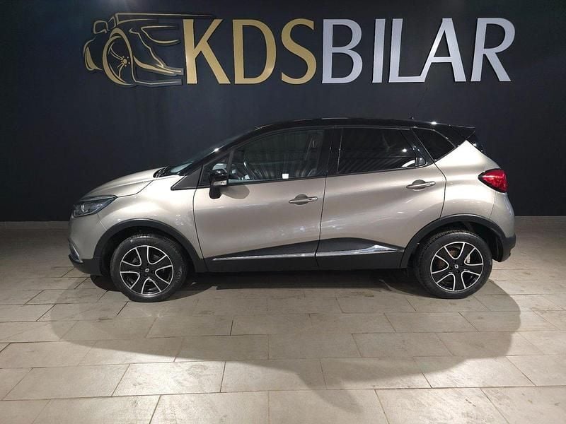 Flerfärgad Begagnad 2016 Renault Captur Dynamique SUV | 109 500 kr (Marknadspris) - Bild 1/4
