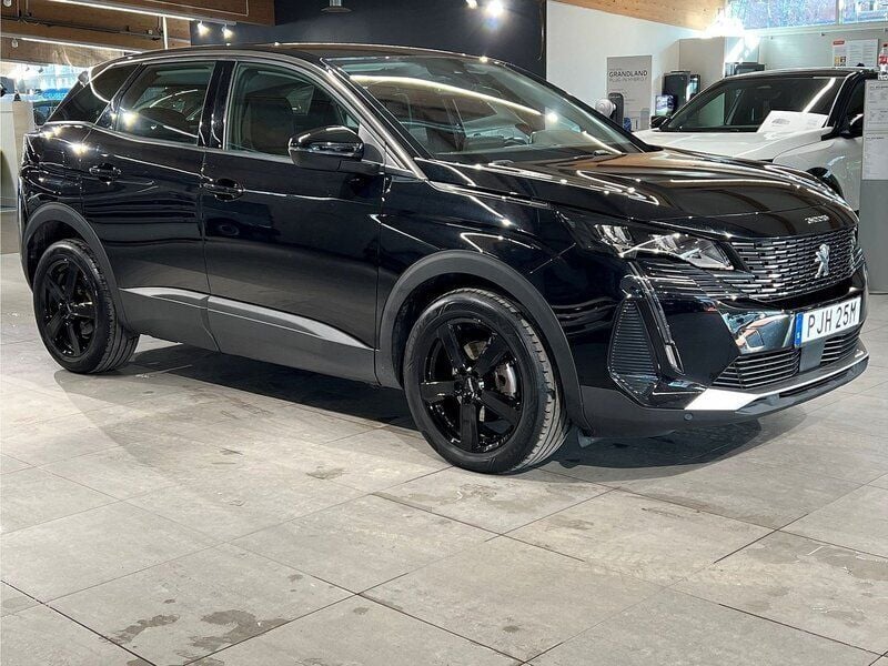Svart Begagnad 2021 Peugeot 3008 Active SUV | 209 900 kr (Marknadspris) - Bild 1/4