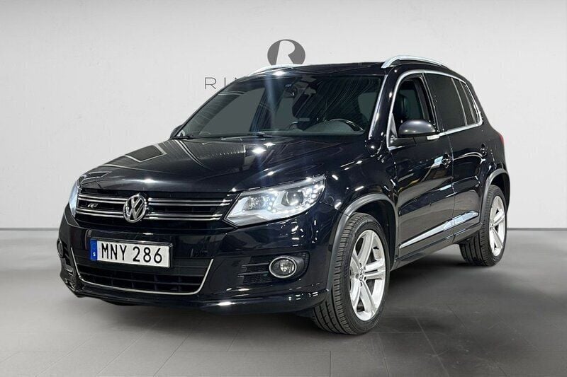 Svart Begagnad 2015 VW Tiguan R-line SUV | 124 900 kr (Marknadspris) - Bild 1/3