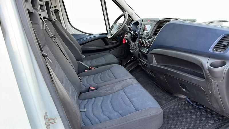 Begagnad Iveco Daily 116 HK (85 kW) 2019