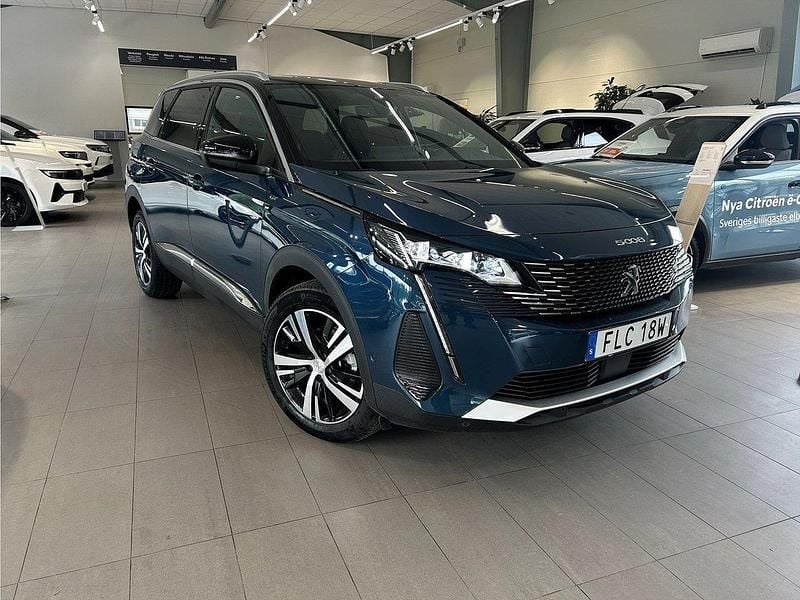 Blå Ny 2024 Peugeot 5008 GTi Minibuss | 359 900 kr (Marknadspris) - Bild 1/4