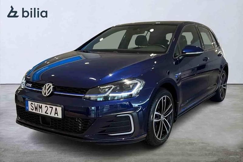 Blå Begagnad 2020 VW Golf VII GTE Halvkombi | 214 500 kr - Bild 1/1