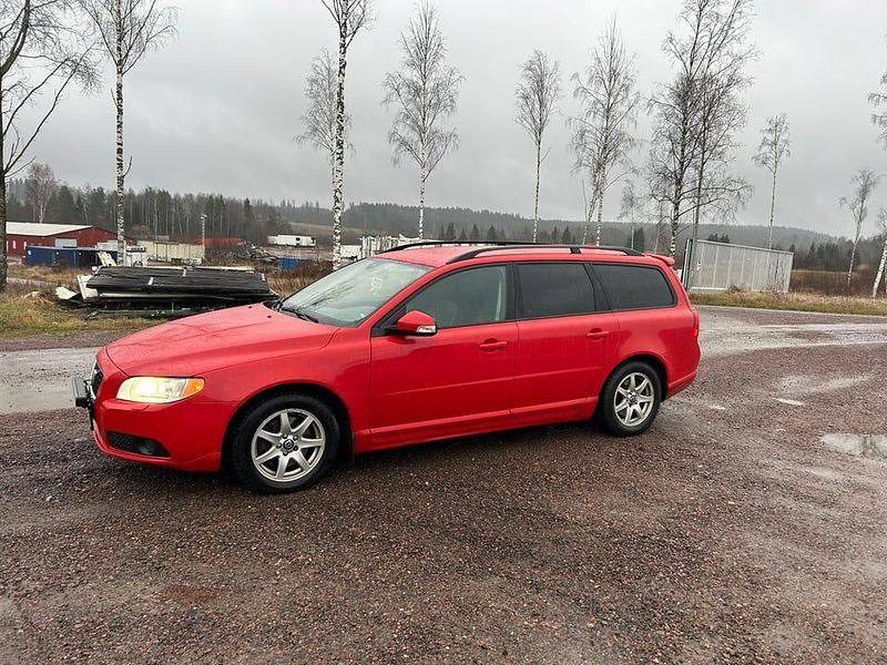 Begagnad 2009 Volvo V70 Kombi | 25 000 kr (Superpris) - Bild 1/4