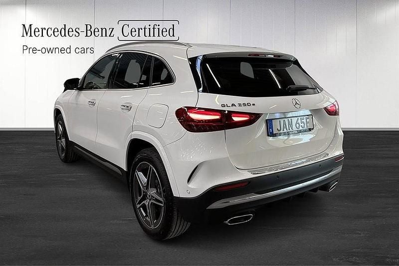 Begagnad Mercedes GLA250 AMG 163 HK (119 kW) 2023 Vit SUV