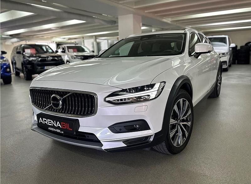 Vit Begagnad 2021 Volvo V90 CC Kombi | 499 900 kr - Bild 1/4