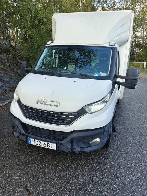 Vit Begagnad 2020 Iveco Daily | 330 000 kr - Bild 1/4