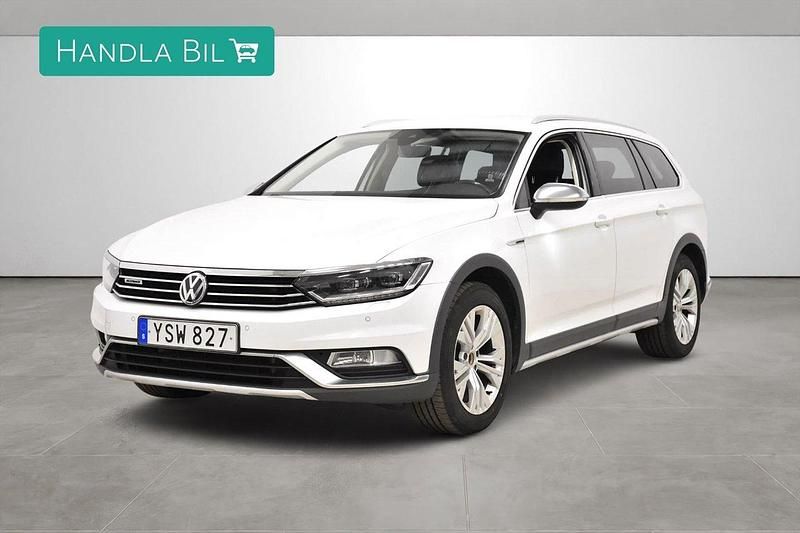 Vit Begagnad 2017 VW Passat Alltrack Kombi | 219 900 kr (Marknadspris) - Bild 1/4