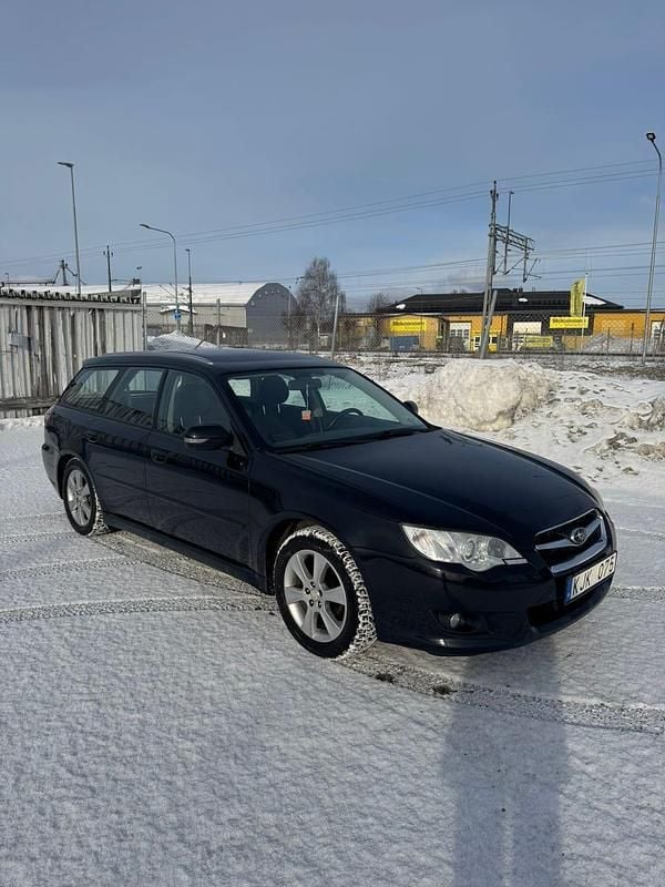 Begagnad Subaru Legacy 173 HK (127 kW) 2008 Kombi