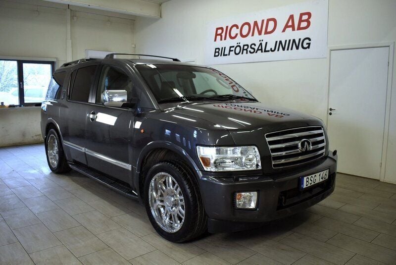 Mörkgrå (grå) Begagnad 2005 Infiniti QX56 SUV | 149 900 kr - Bild 1/4