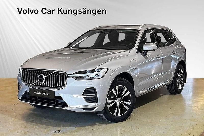 Silver Begagnad 2024 Volvo XC60 Core SUV | 509 900 kr (Bra pris) - Bild 1/2