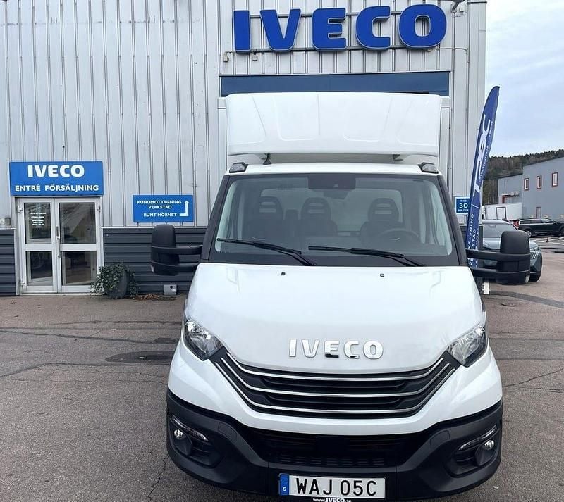 Begagnad Iveco Daily 136 HK (100 kW) 2024 Vit Van