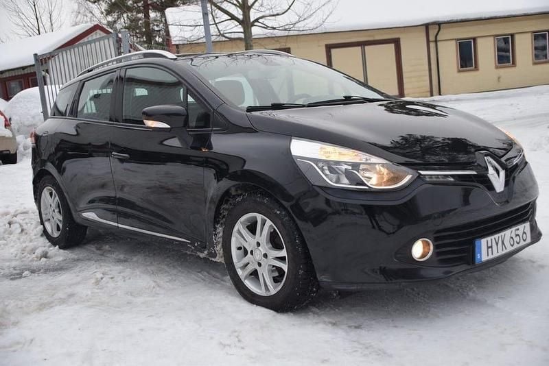 Begagnad Renault Clio IV 90 HK (66 kW) 2013 Svart Kombi