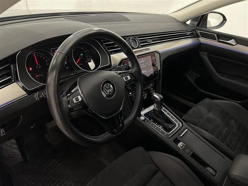 Begagnad VW Passat GTE 218 HK (160 kW) 2018 Kombi