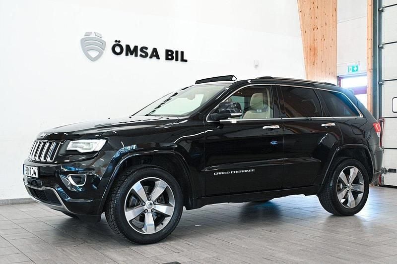 Svart Begagnad 2015 Jeep Grand Cherokee Overland SUV | 198 800 kr (Superpris) - Bild 1/4