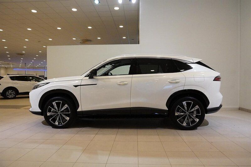 Begagnad MG HS Luxury 339 HK (249 kW) 2024 Vit SUV