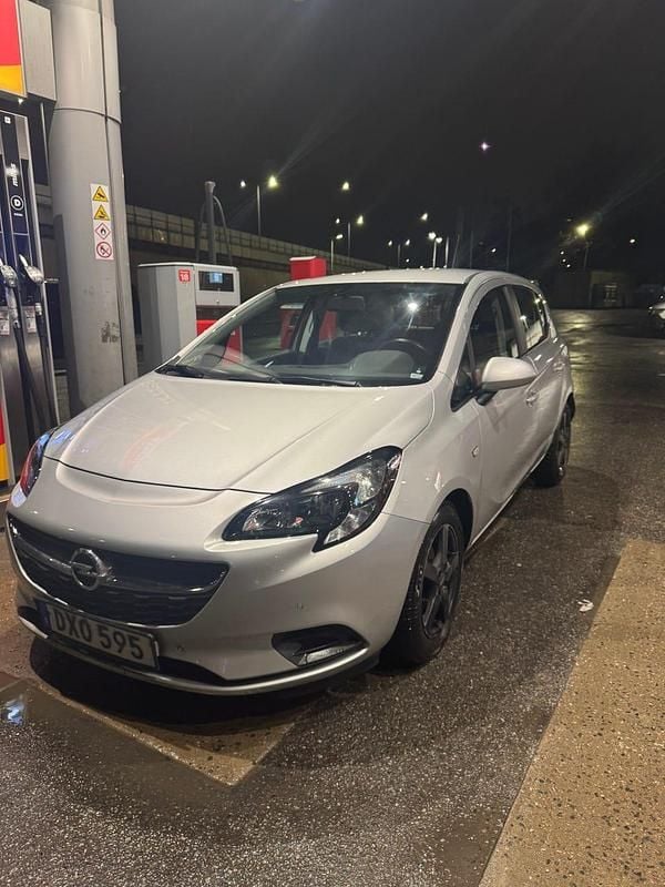 Begagnad Opel Corsa 90 HK (66 kW) 2018 Halvkombi