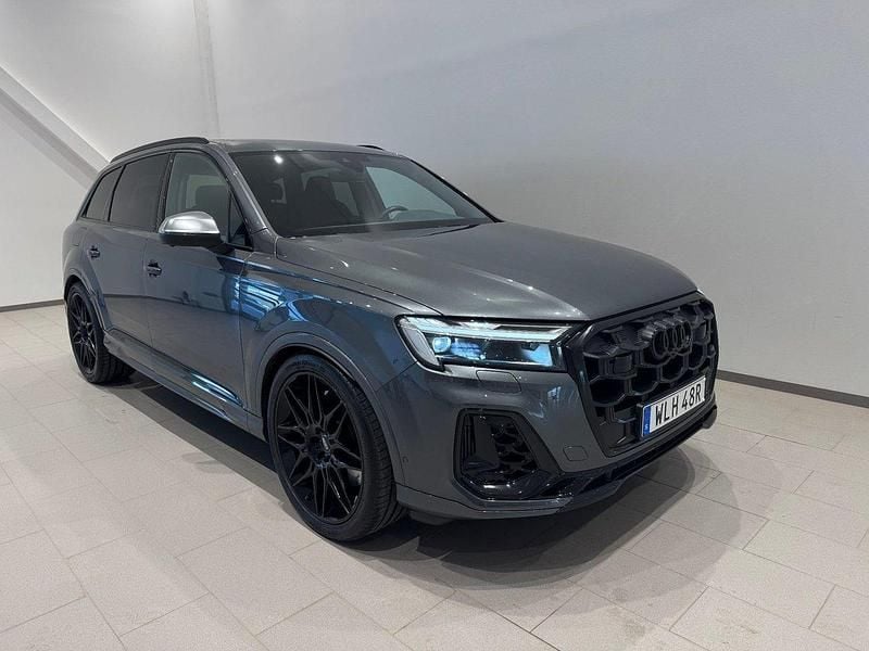 Grå Begagnad 2025 Audi SQ7 SUV | 1 050 000 kr - Bild 1/4