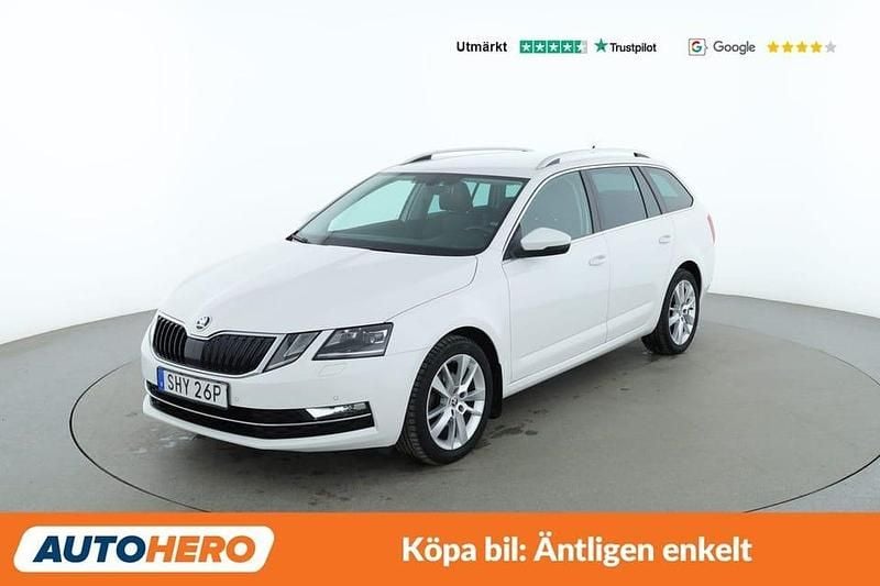 Vit Begagnad 2019 Skoda Octavia Style Kombi | 183 000 kr (Bra pris) - Bild 1/4