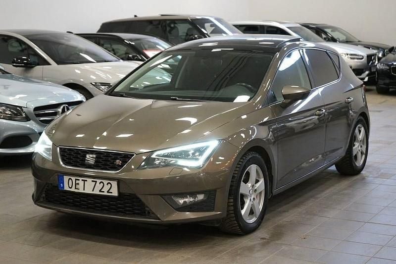 Begagnad Seat Leon FR 184 HK (135 kW) 2016 Brun Halvkombi