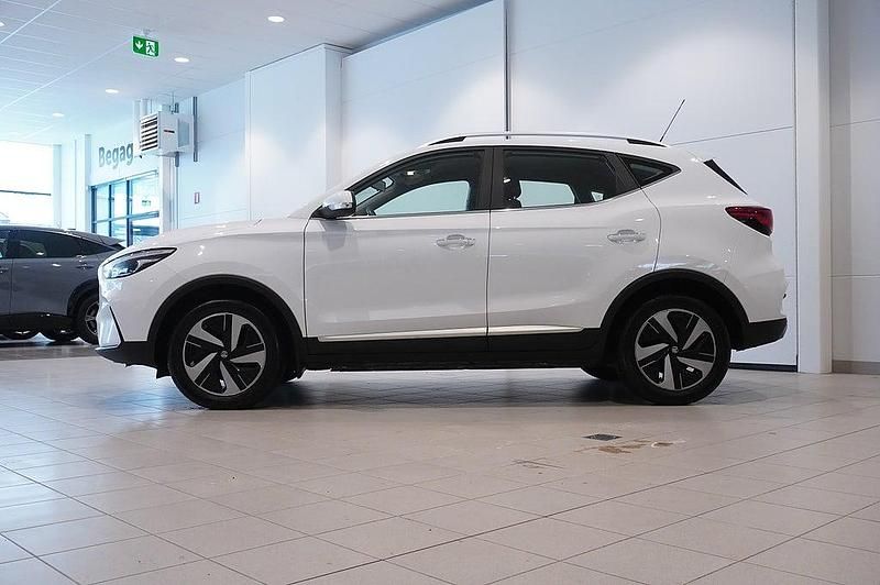 Begagnad MG ZS Comfort 130 kW (177 HK) 2022 Vit SUV